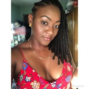 Meet your Posher, Alisha